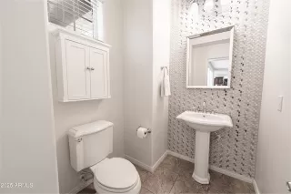 Photo #6: 6860865 Listing