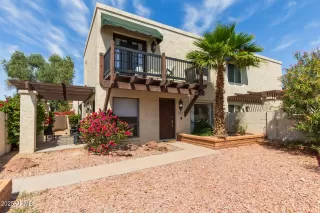 Photo #2: 6860900 Listing 