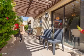 Photo #3: 6860900 Listing 