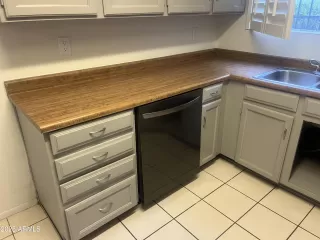 Photo #3: 6860957 Listing 