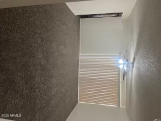 Photo #5: 6860957 Listing 