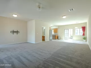 Photo #4: 6860972 Listing 