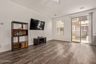 Photo #2: 6861152 Listing