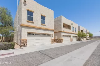 Photo #1: 6861367 Listing 