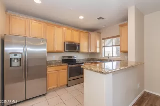 Photo #4: 6861367 Listing 