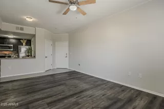 Photo #3: 6861414 Listing