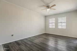 Photo #4: 6861414 Listing