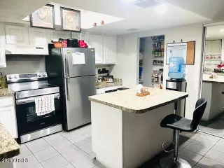 Photo #3: 6861485 Listing