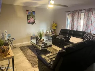 Photo #5: 6861485 Listing