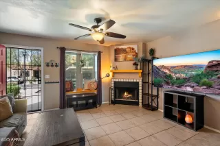 Photo #3: 6861533 Listing