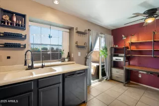 Photo #6: 6861533 Listing