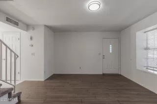 Photo #3: 6861648 Listing