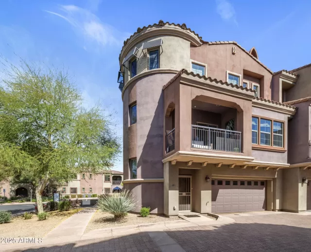 MLS: 6861935 Condo For Sale