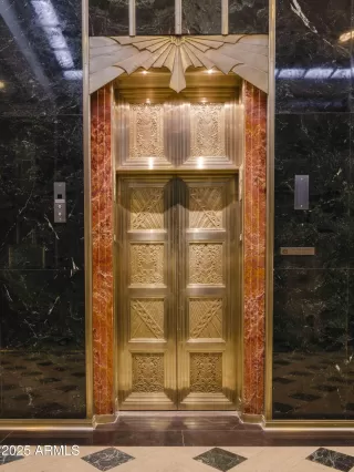 Photo #5: 6861940 Listing