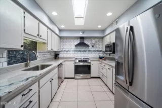 Photo #6: 6861960 Listing 