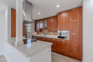 Photo #3: 6861997 Listing