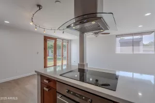 Photo #6: 6861997 Listing