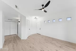 Photo #4: 6862002 Listing