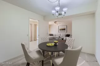 Photo #5: 6862003 Listing