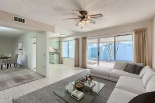 Photo #6: 6862003 Listing
