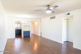 Photo #3: 6862303 Listing 