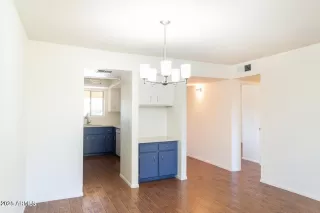 Photo #5: 6862303 Listing 