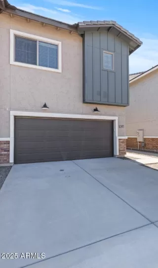 Photo #1: 6862328 Listing 