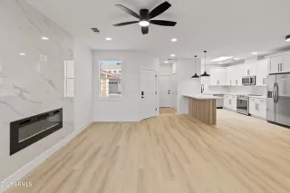 Photo #4: 6862392 Listing 