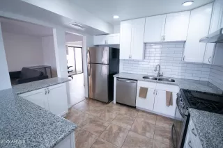 Photo #3: 6862600 Listing 