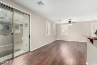 Photo #6: 6862808 Listing 