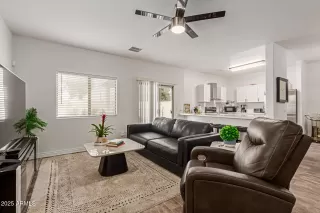 Photo #5: 6863092 Listing 