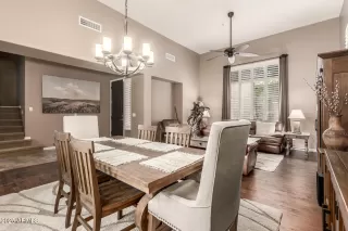 Photo #3: 6863131 Listing