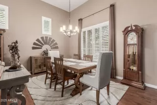 Photo #6: 6863131 Listing