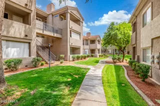 Photo #2: 6863133 Listing