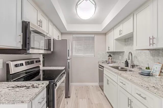 MLS: 6863148 Condo For Sale