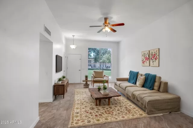 MLS: 6863192 Condo For Sale