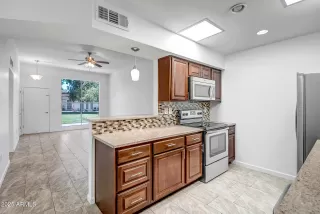 Photo #2: 6863192 Listing