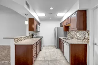 Photo #3: 6863192 Listing