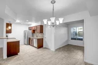 Photo #6: 6863192 Listing