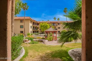 Photo #2: 6863230 Listing 