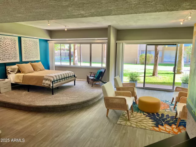 MLS: 6863338 Condo For Sale