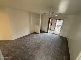 Photo #6: 6863397 Listing