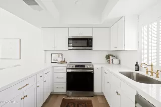 Photo #4: 6863498 Listing 