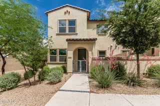 Photo #1: 6863569 Listing 