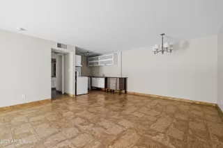 Photo #2: 6863570 Listing 