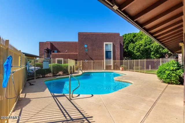 MLS: 6863696 Condo For Sale