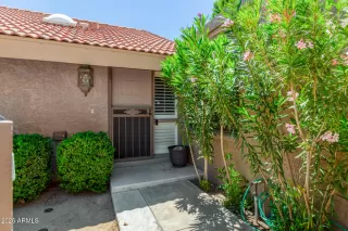 Photo #3: 6863851 Listing 