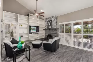 Photo #5: 6863851 Listing 