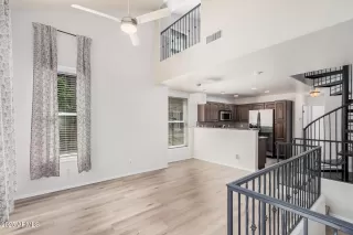 Photo #4: 6863870 Listing 