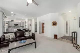 Photo #3: 6863949 Listing 